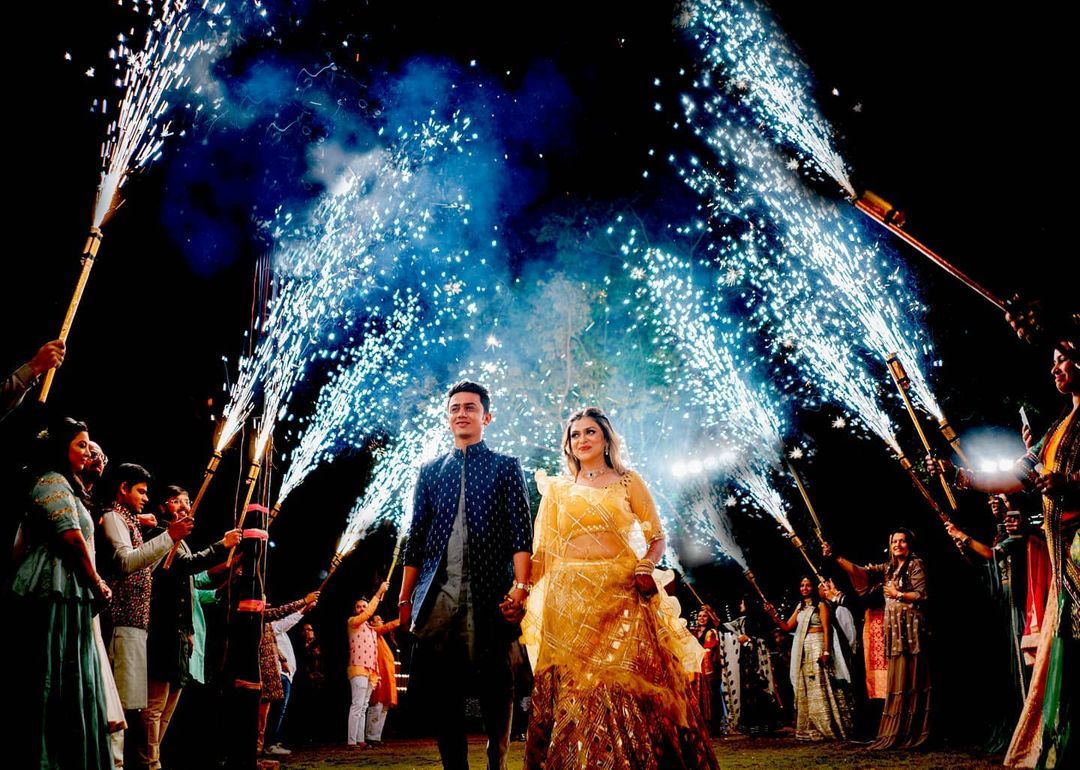 Cold Pyro Bride And Groom Entry In Sangeet